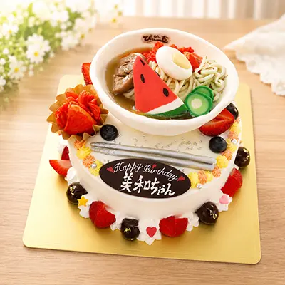 【食べ物】冷麺の立体ケーキの外観